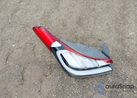 2015 Hyundai Genesis 3.8 z USA, uszkodzony, nr VIN KMHGN4JE5FU033879